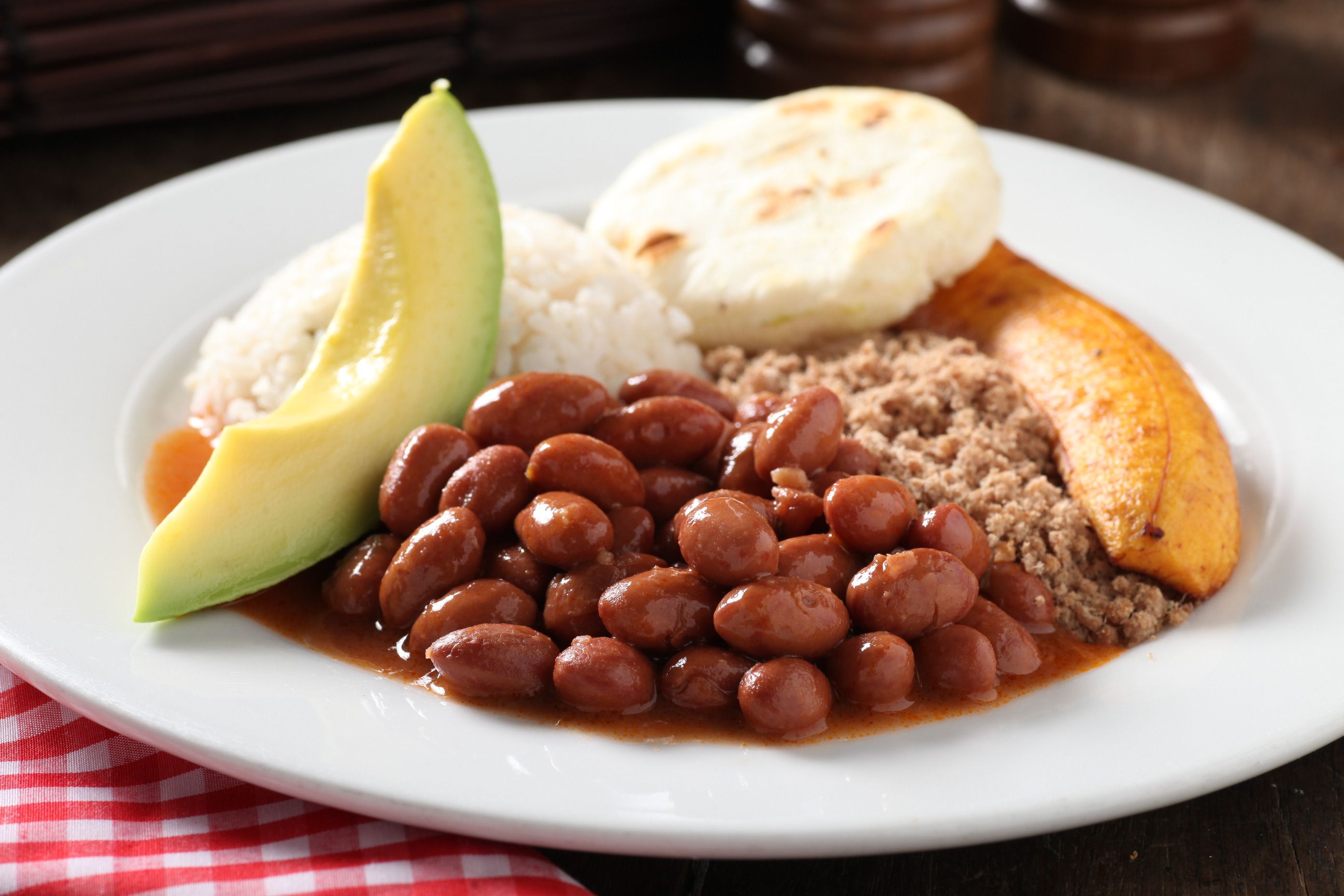 FRIJOLES FRITOS BANDEJA