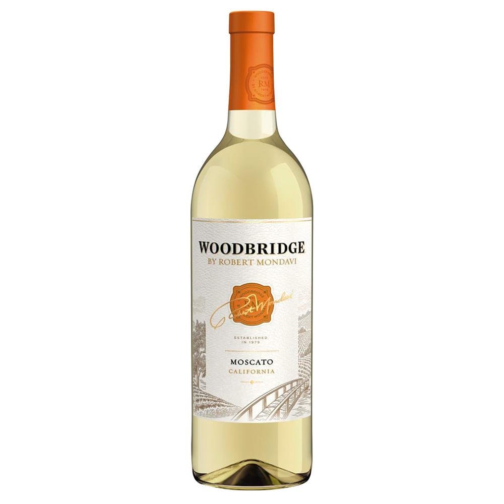 WOODBRIGE MOSCATO 750ML